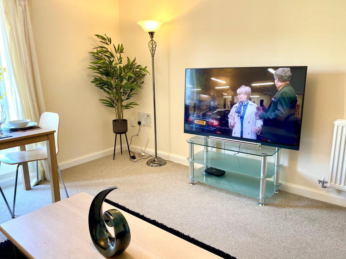 Apartamento Superior Two-bed With Free Parking, Cv1
